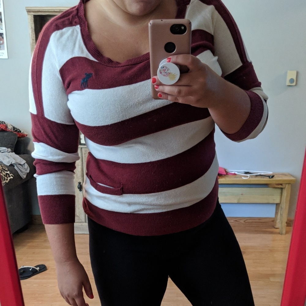 3/4 Hollister Sleeve Sweater